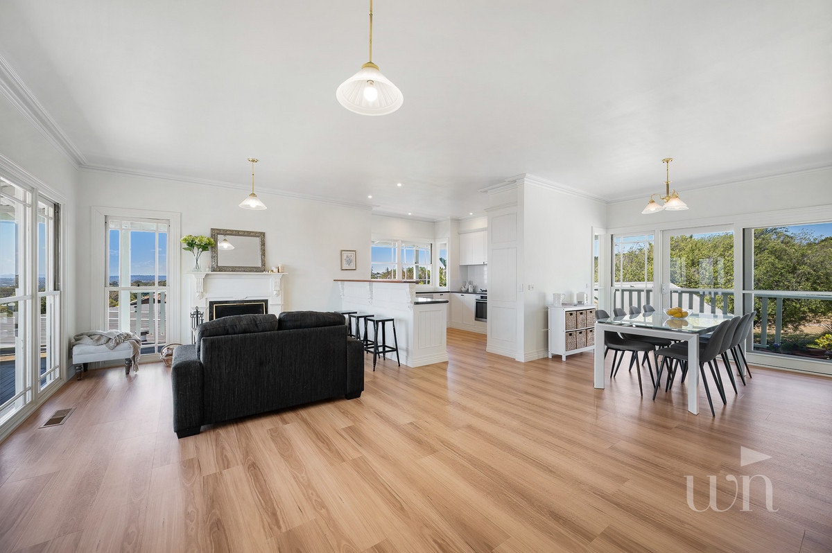 Image of dining room