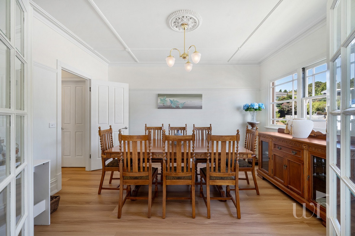 Image of dining room
