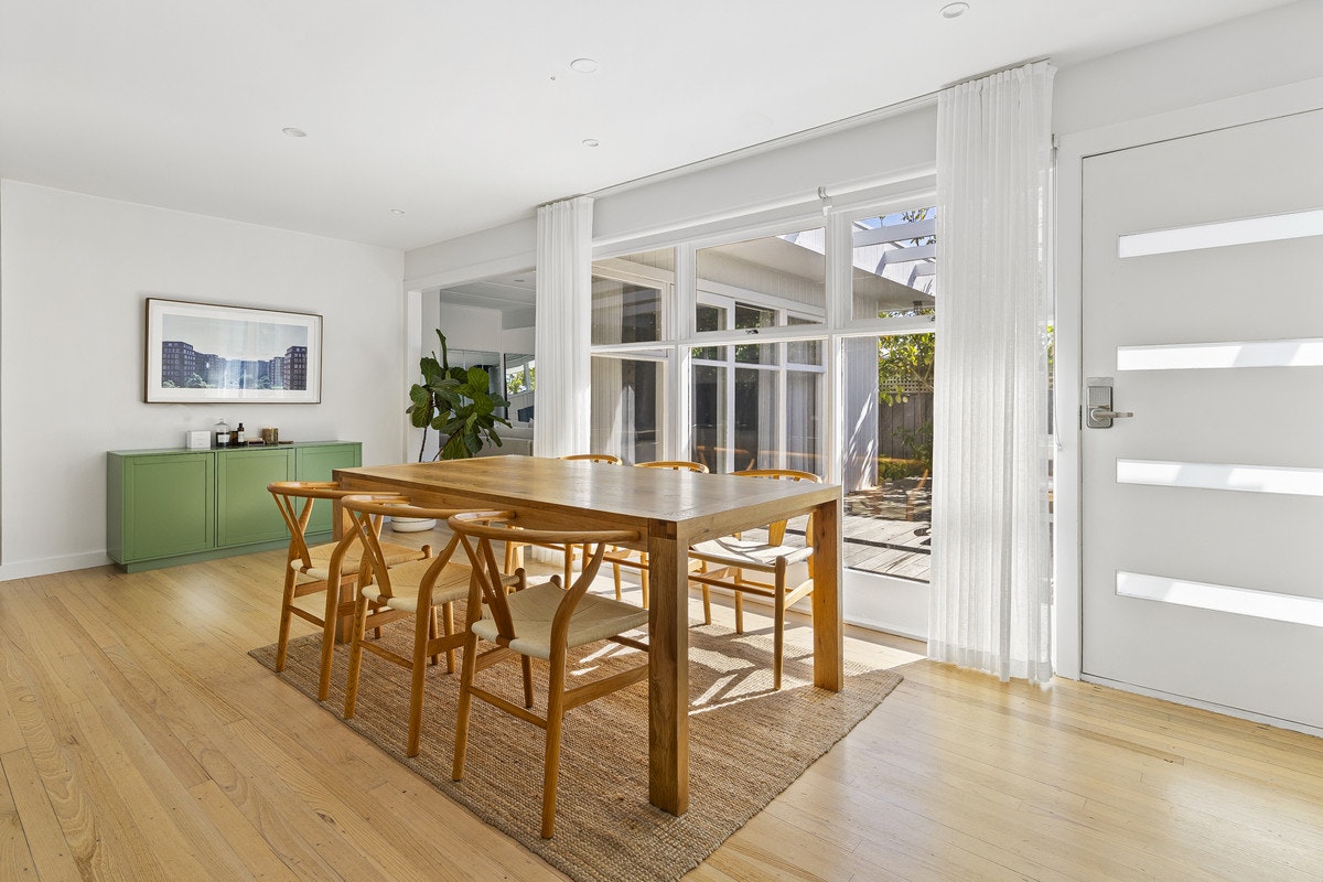 Image of dining room