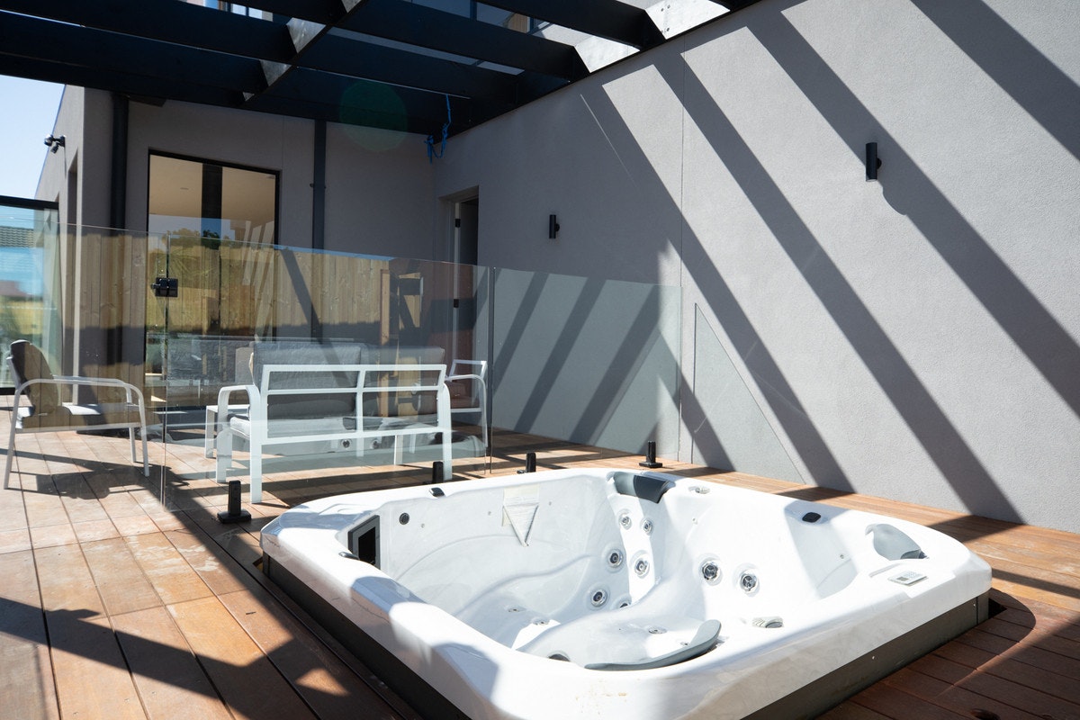 Image of tub