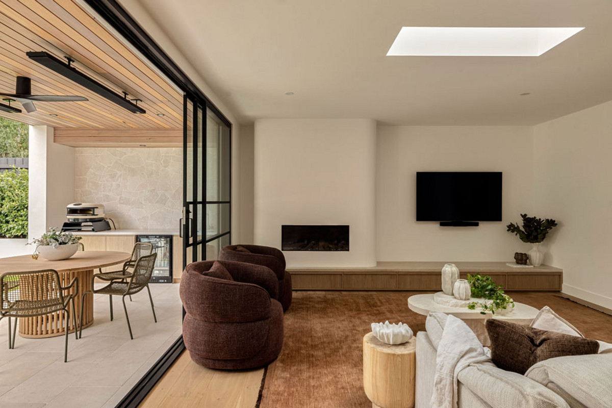 11 Yacht Court, Mornington - Thumbnail 3