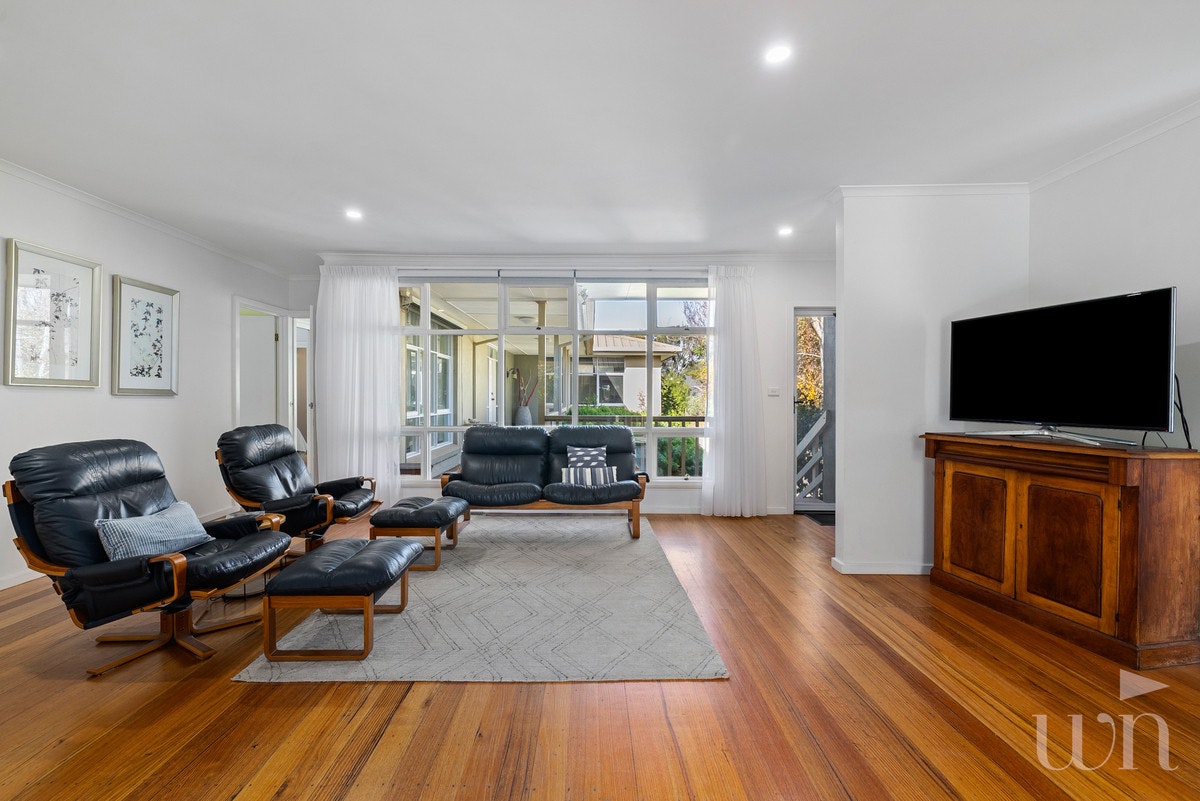 Image of computer hardware