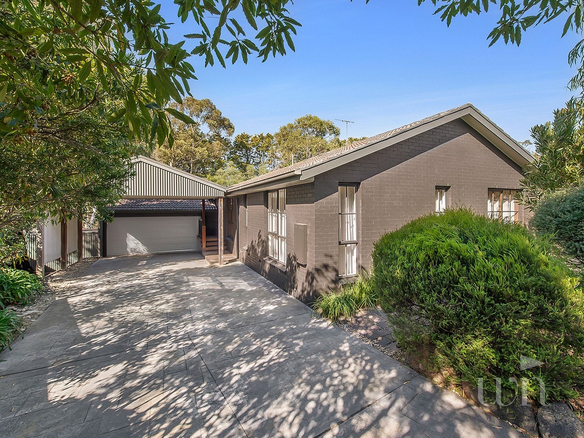 Image of garage