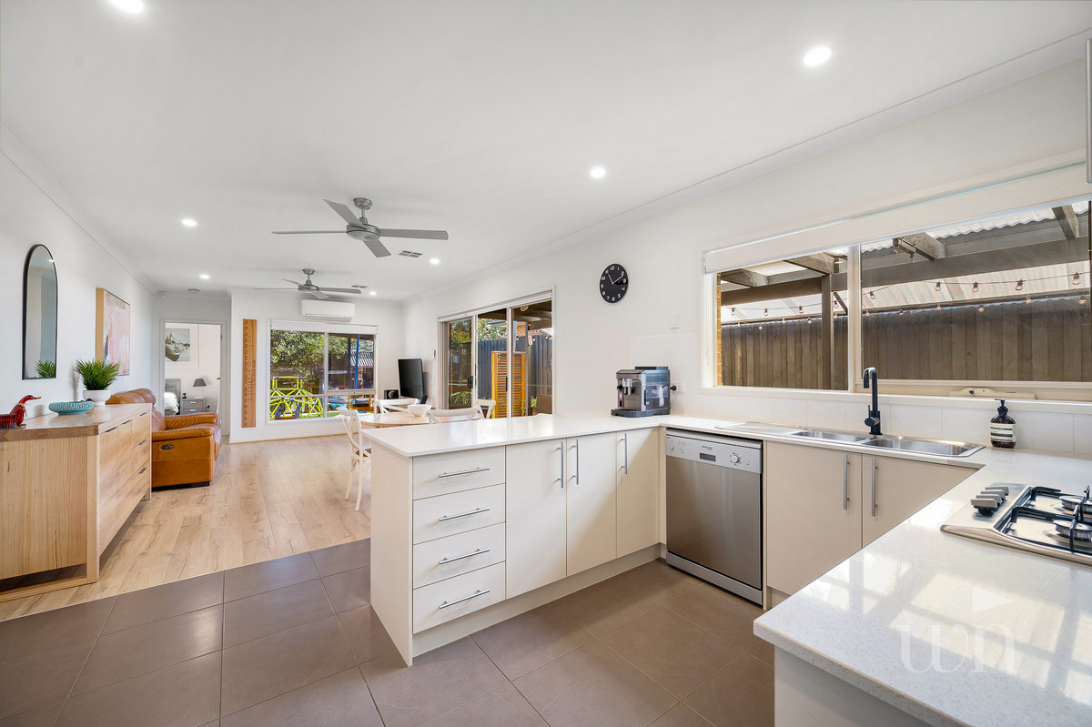 9 Meadow Crest Circuit, Mount Martha - Thumbnail 2