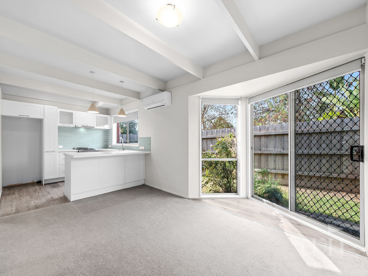 4 Jeremy Court, Mornington - Thumbnail 3