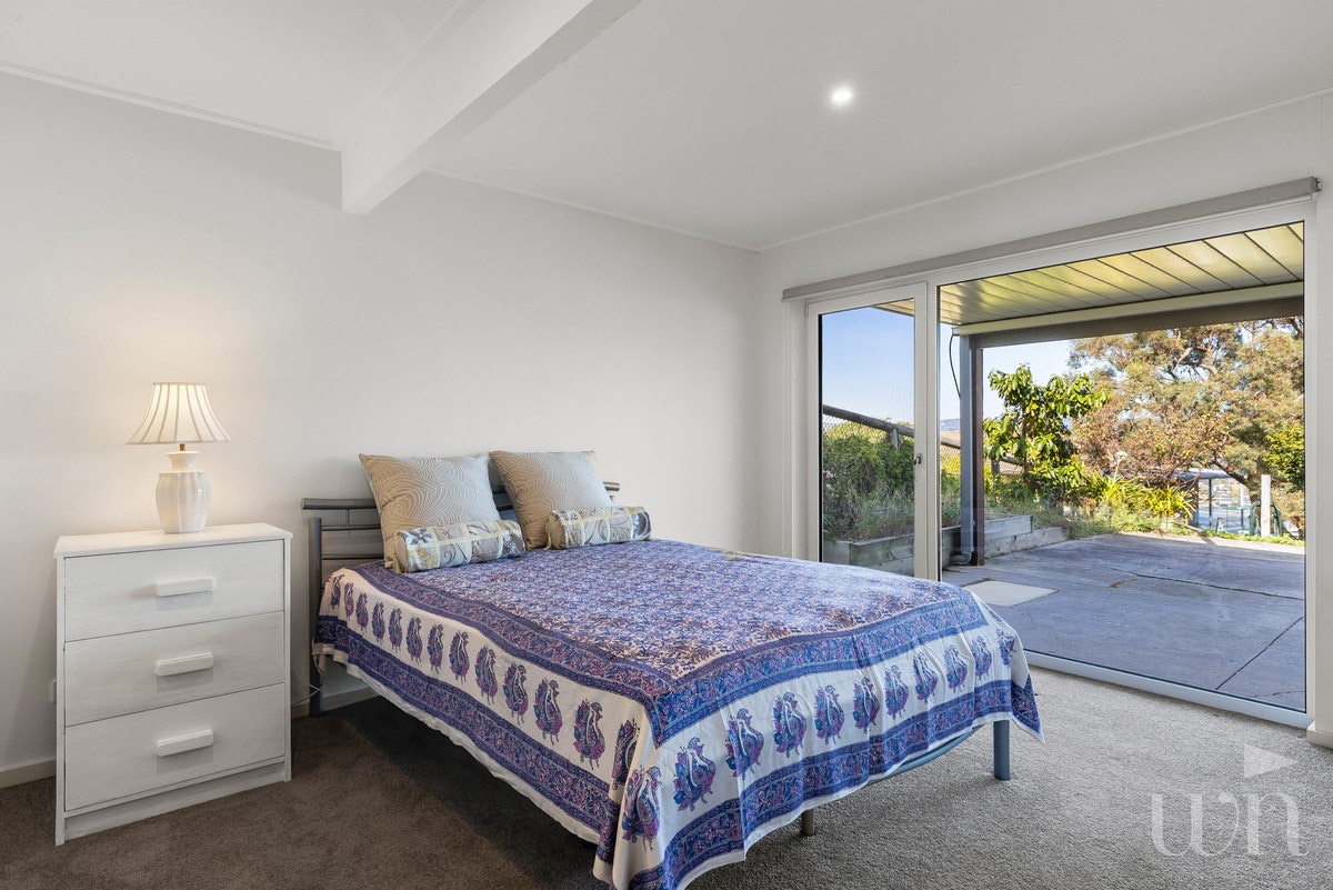 Image of bed
