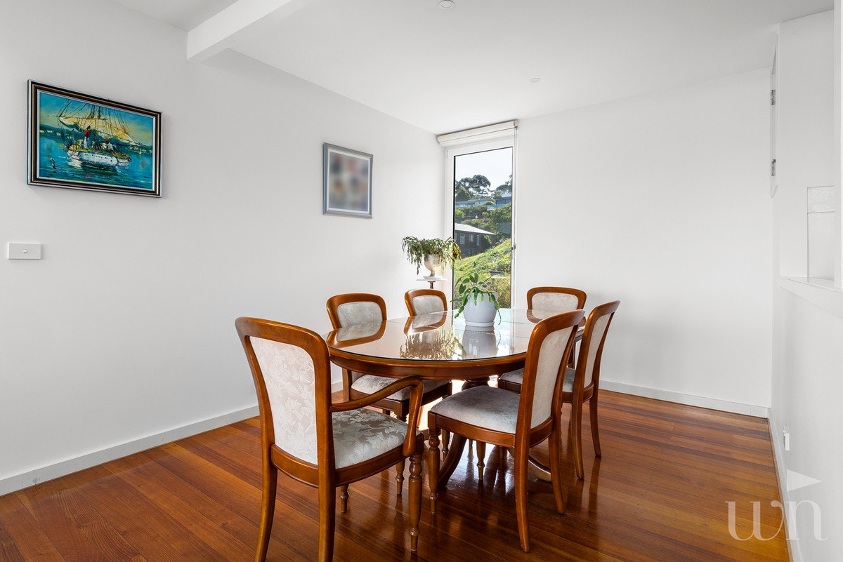 Image of dining room