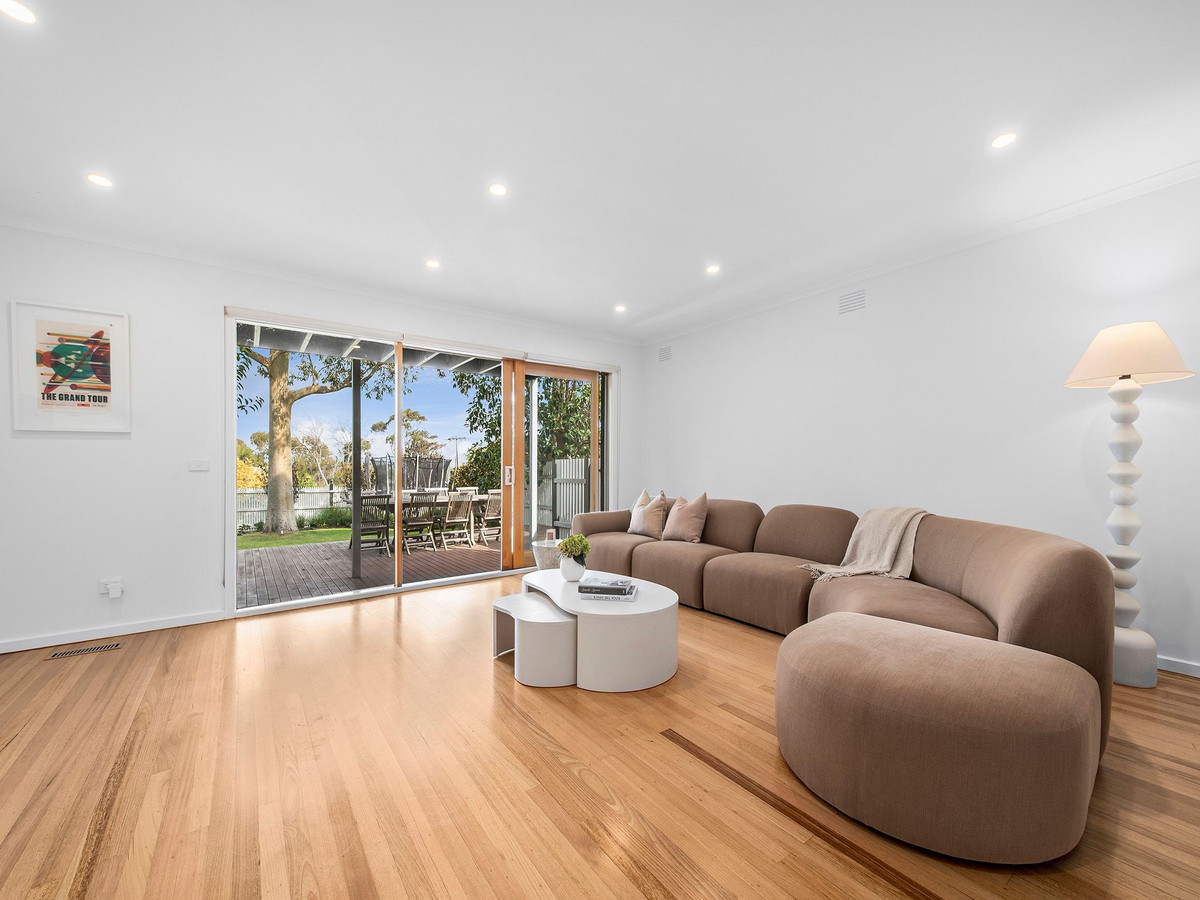 12 Gaskell Avenue, Mount Eliza - Thumbnail 3