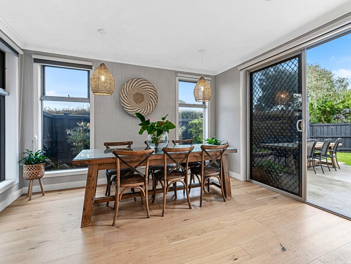 Image of dining room