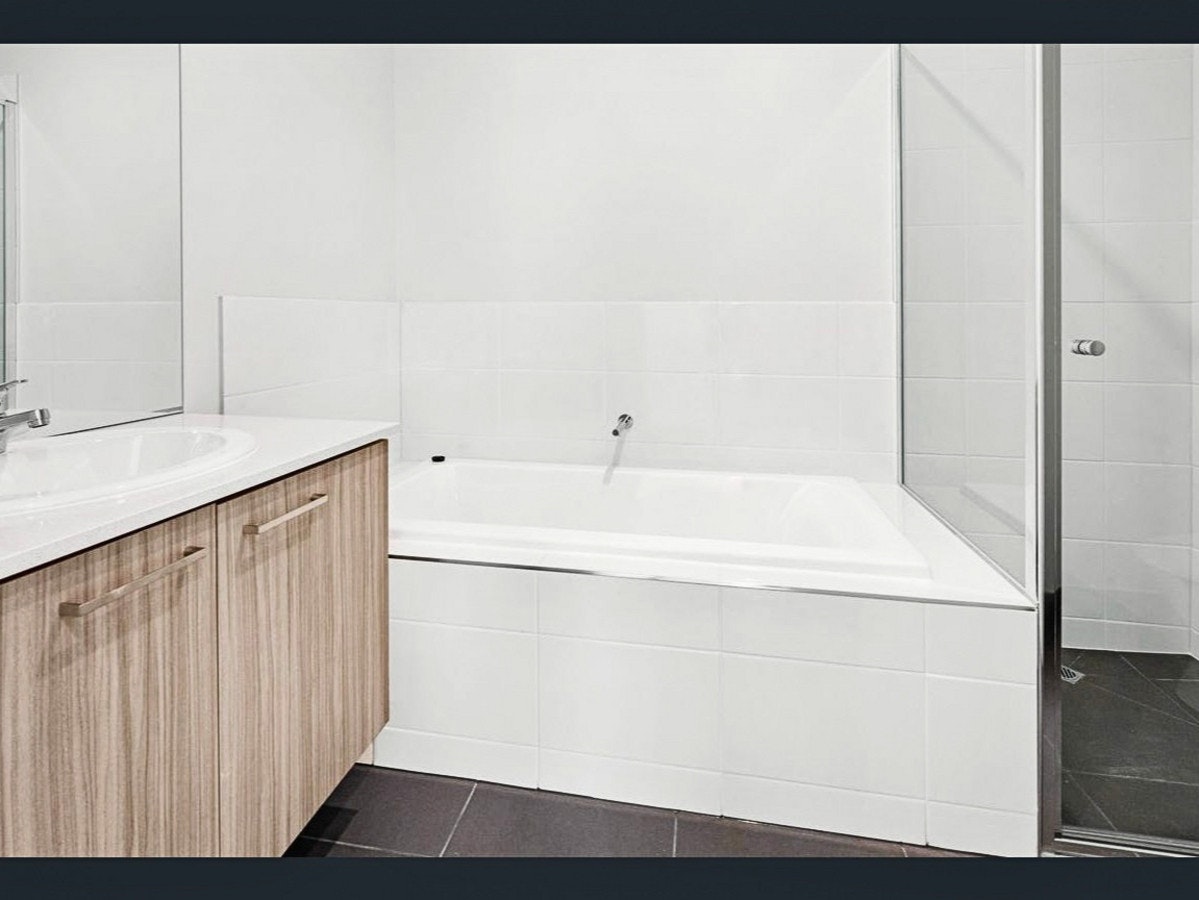 Image of tub