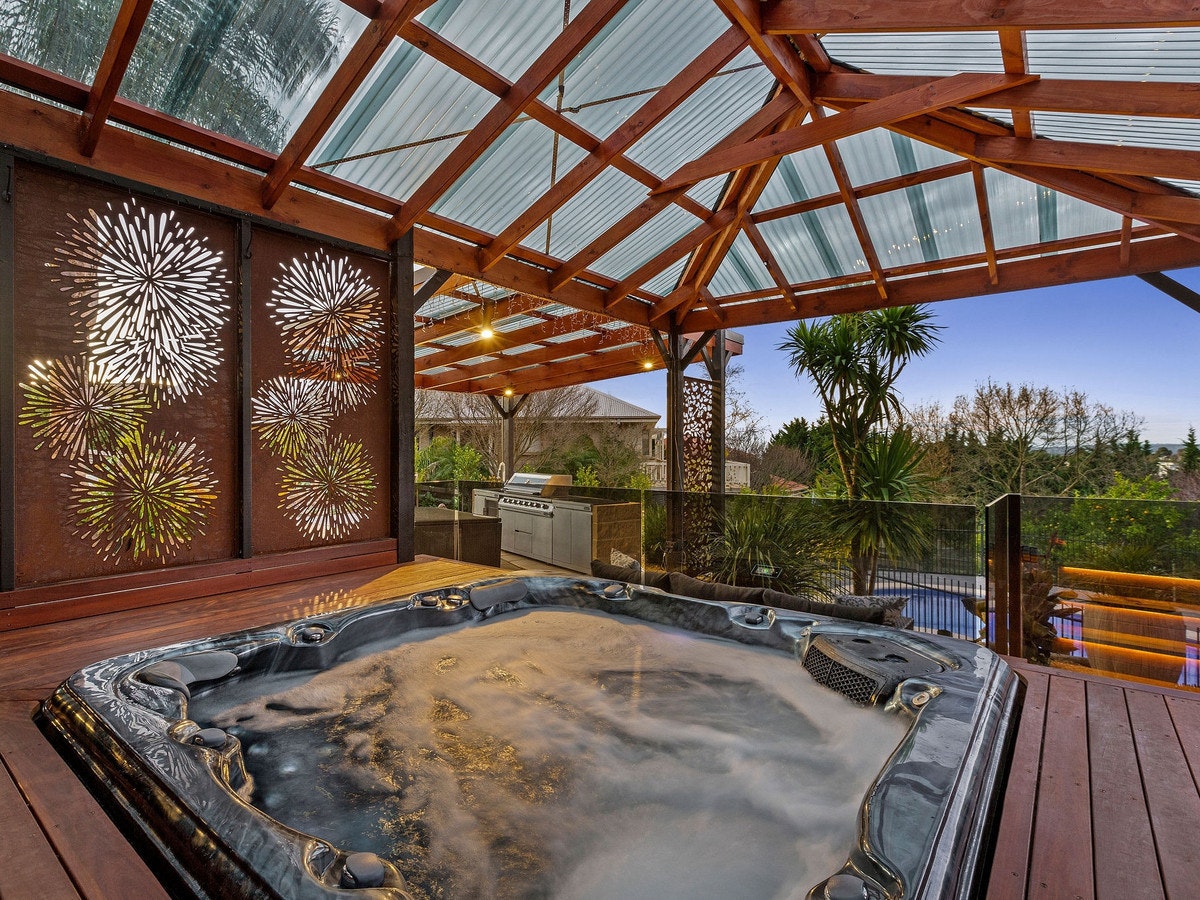 Image of hot tub