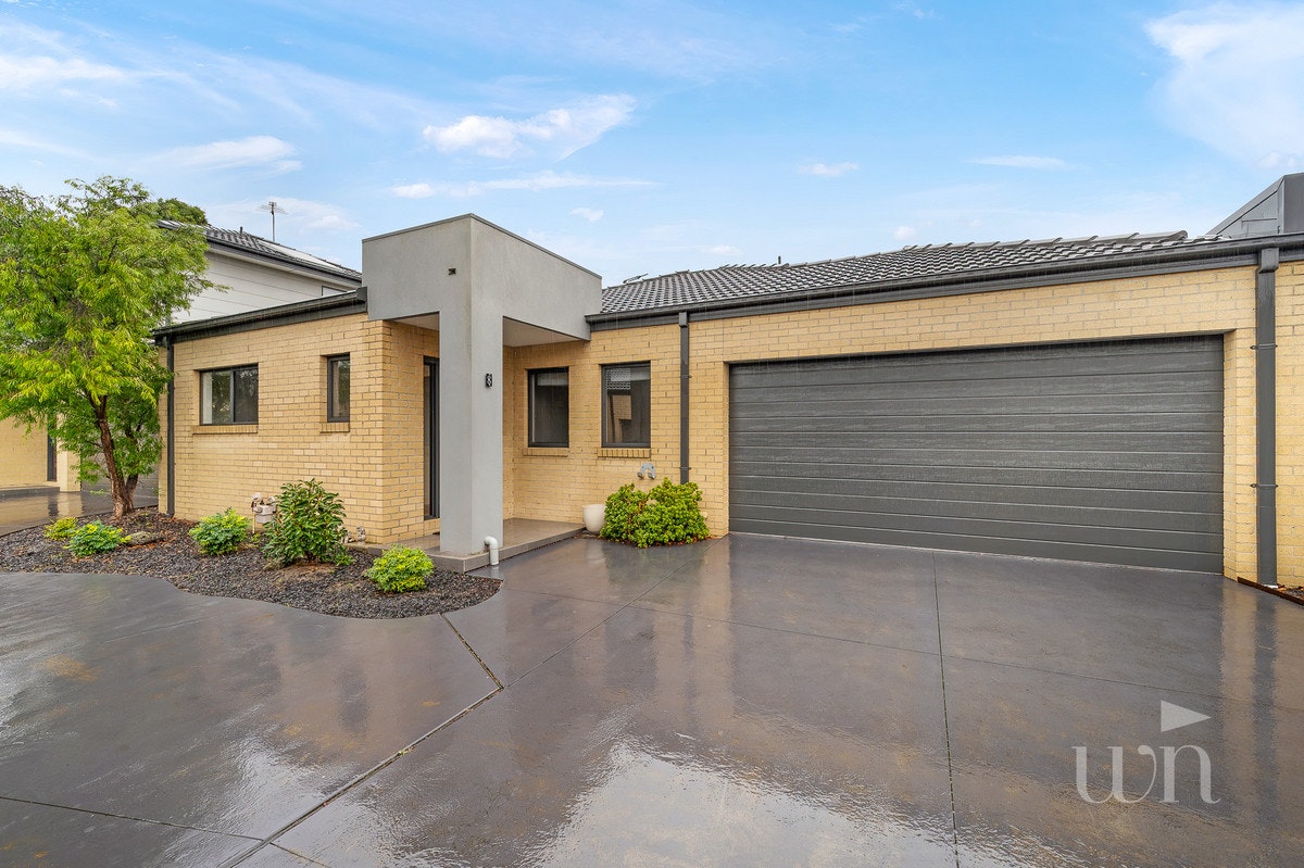 Image of garage
