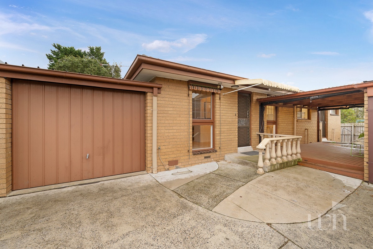 Image of garage
