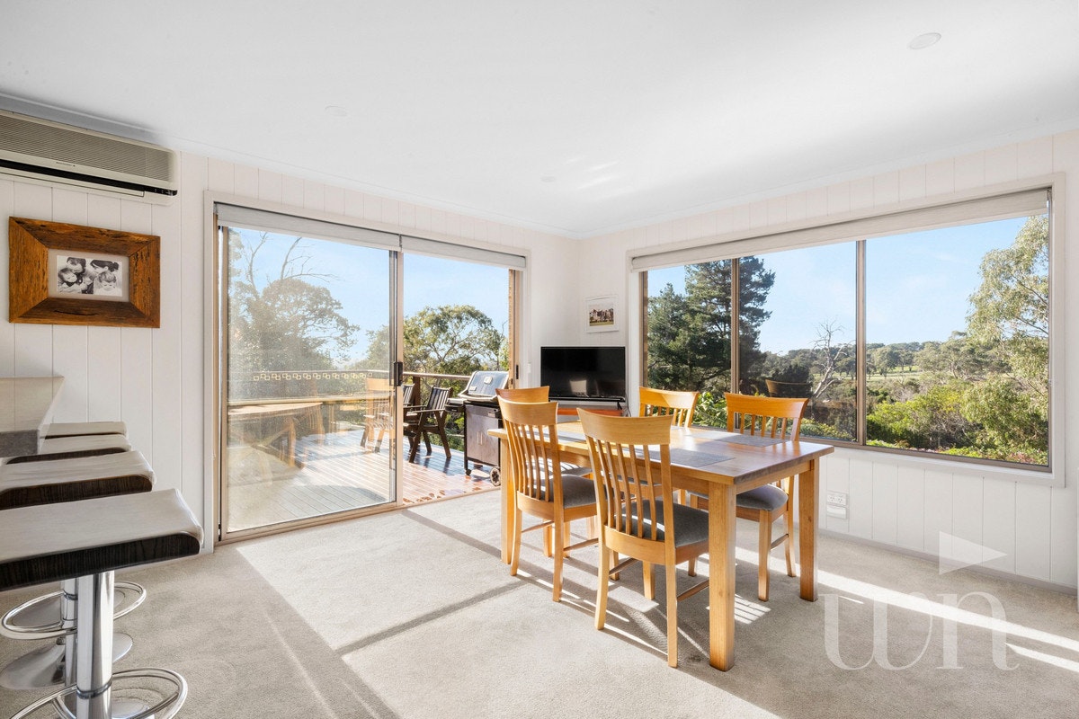 Image of dining room