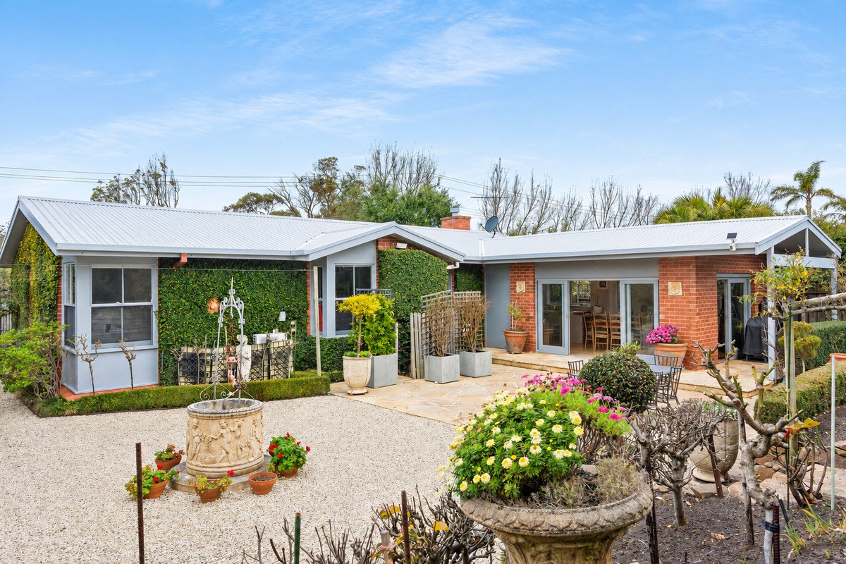 Image of cottage