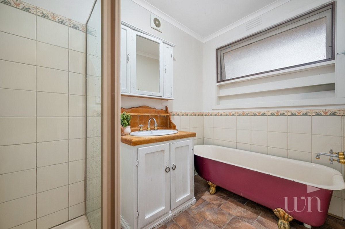 Image of tub