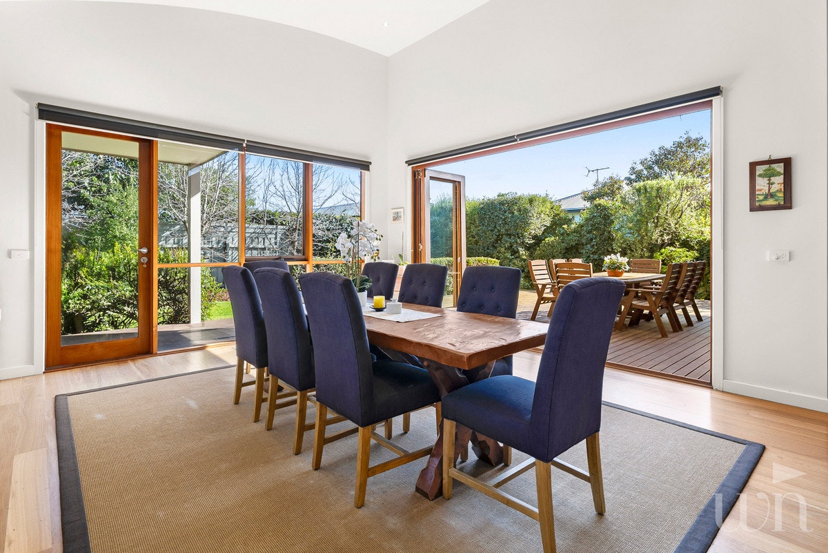 Image of dining room