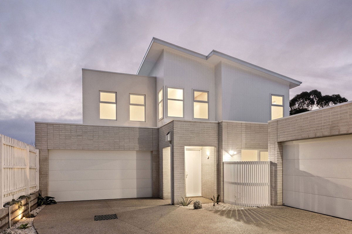 Image of garage