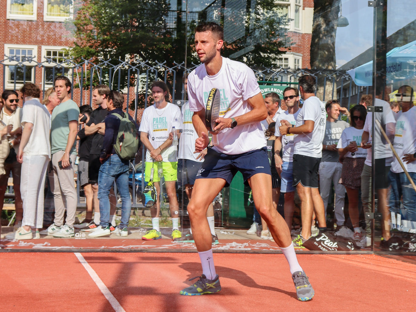 Padel in centrum van Amsterdam bij Peakz Padel