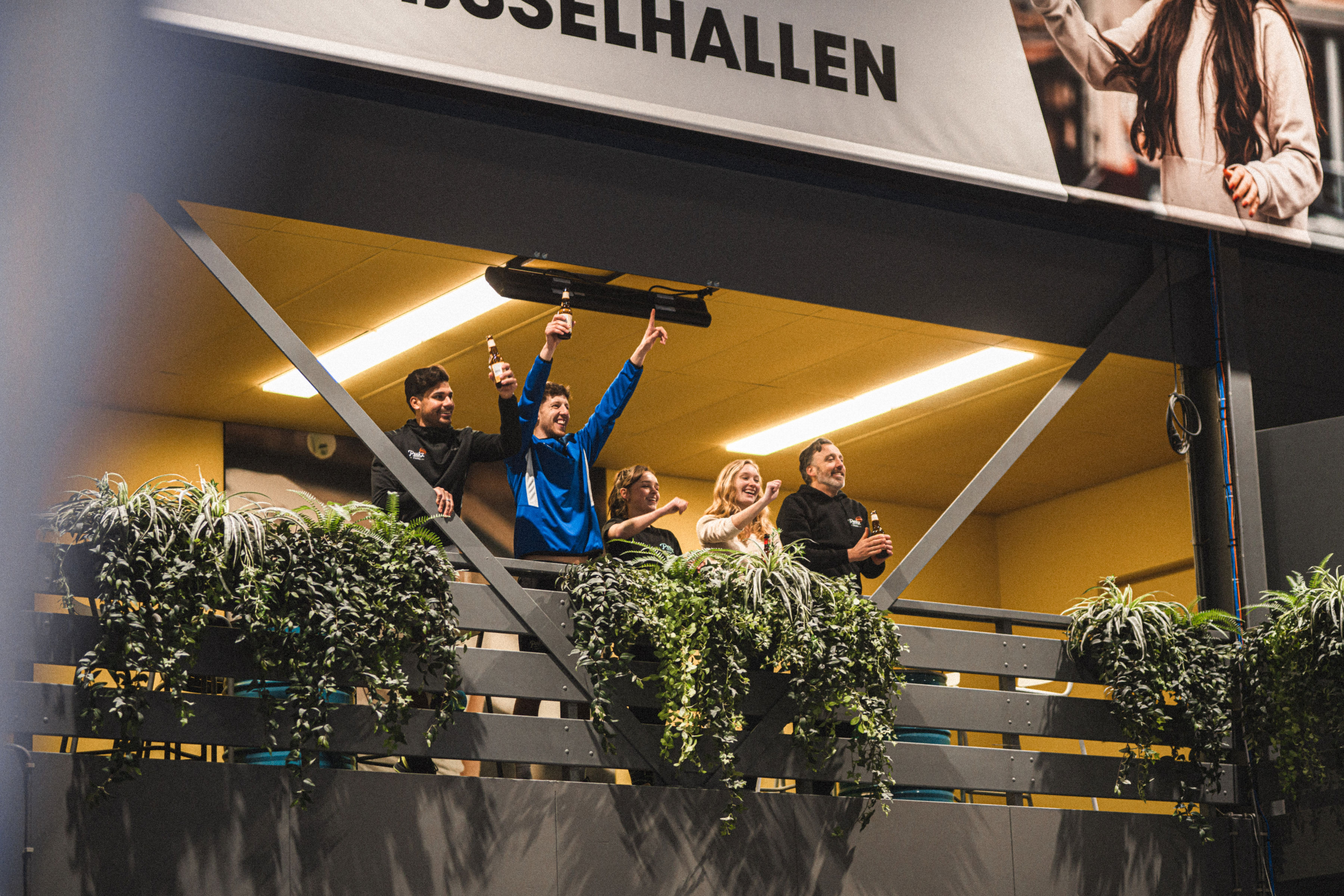 Een sportief bedrijfsevent bij Peakz Padel