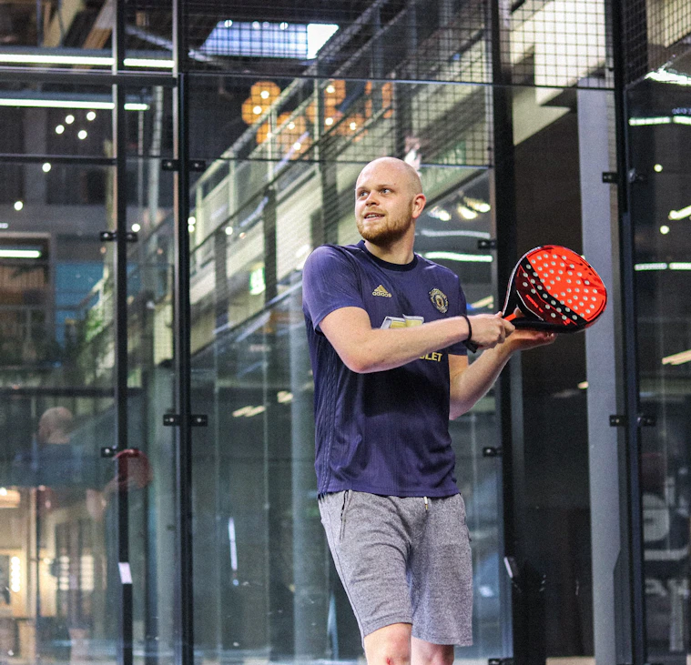 Bedrijfsevent bij Peakz Padel Beursgebouw Bedrijfsevent bij Peakz Padel Beursgebouw