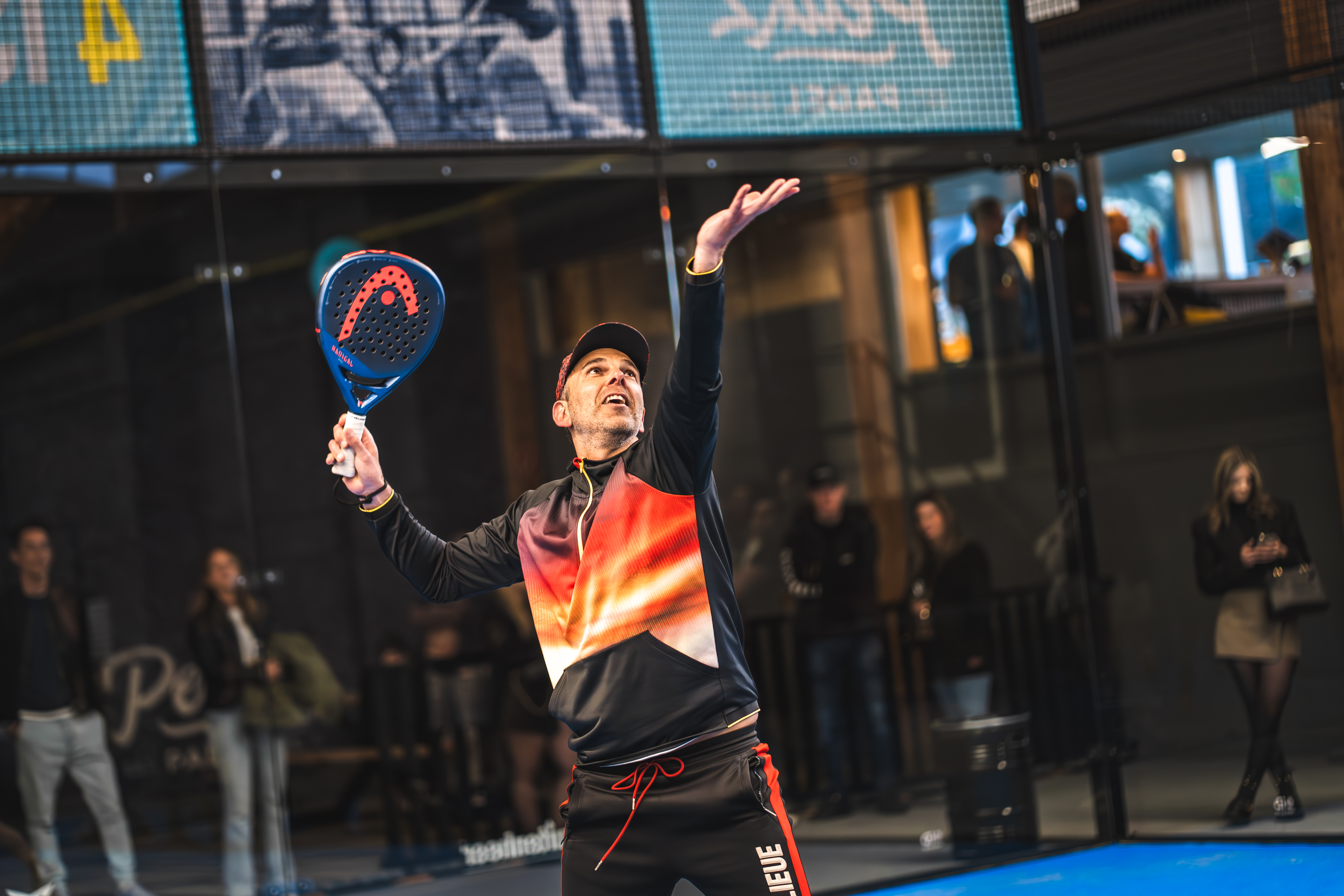 Padellen in Heerlen bij Peakz Padel