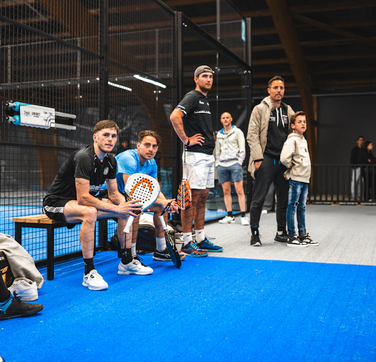 Padel wedstrijd in Heerlen bij Peakz Padel Padel wedstrijd in Heerlen bij Peakz Padel