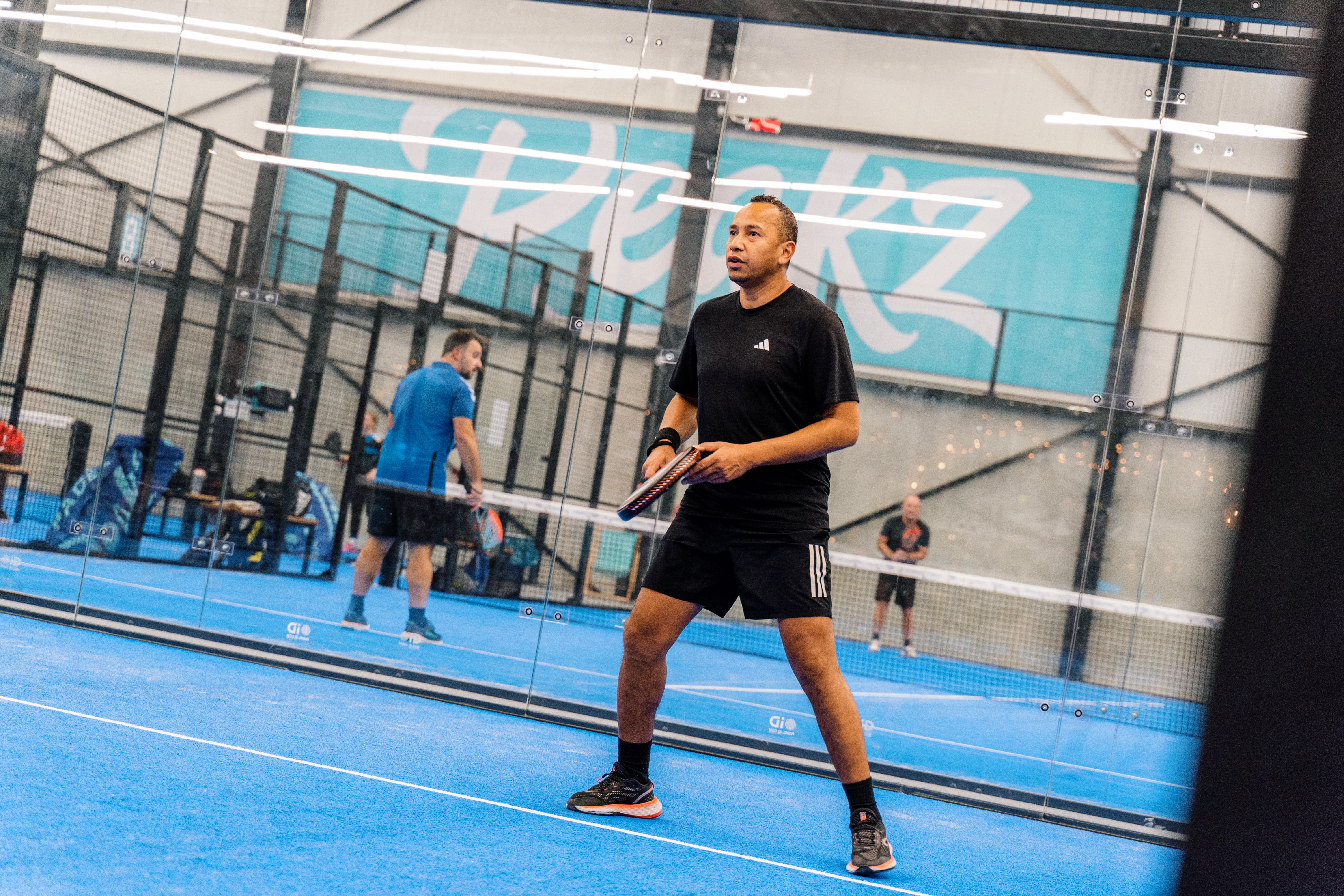 Padel in Zutphen bij Peakz Padel