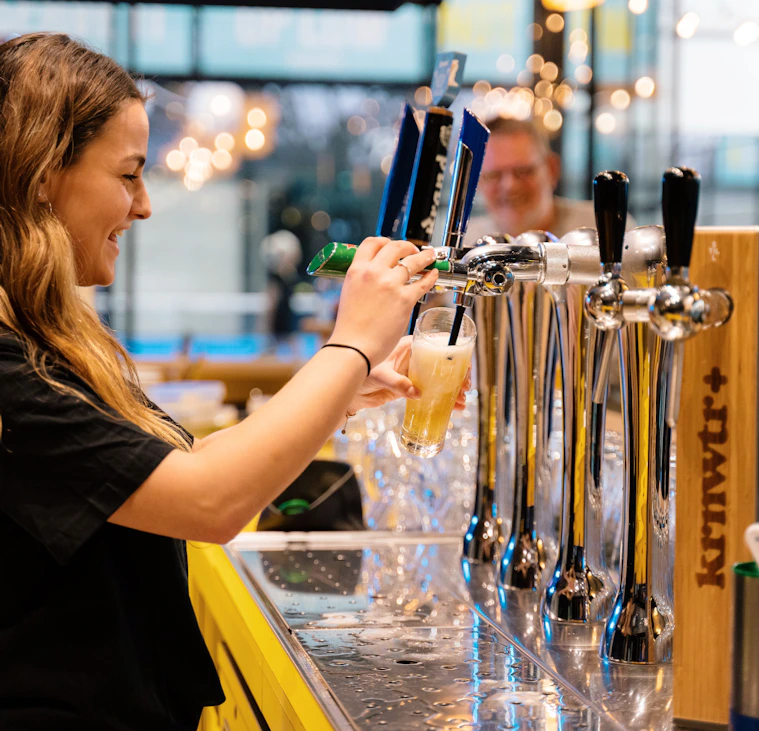 Gezellige horeca bij Peakz Padel Zupthen Gezellige horeca bij Peakz Padel Zupthen