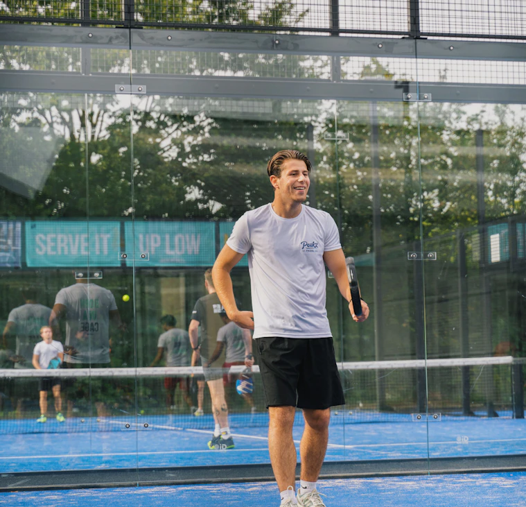 Buiten padelbaan in OIsterwijk Buiten padelbaan in OIsterwijk