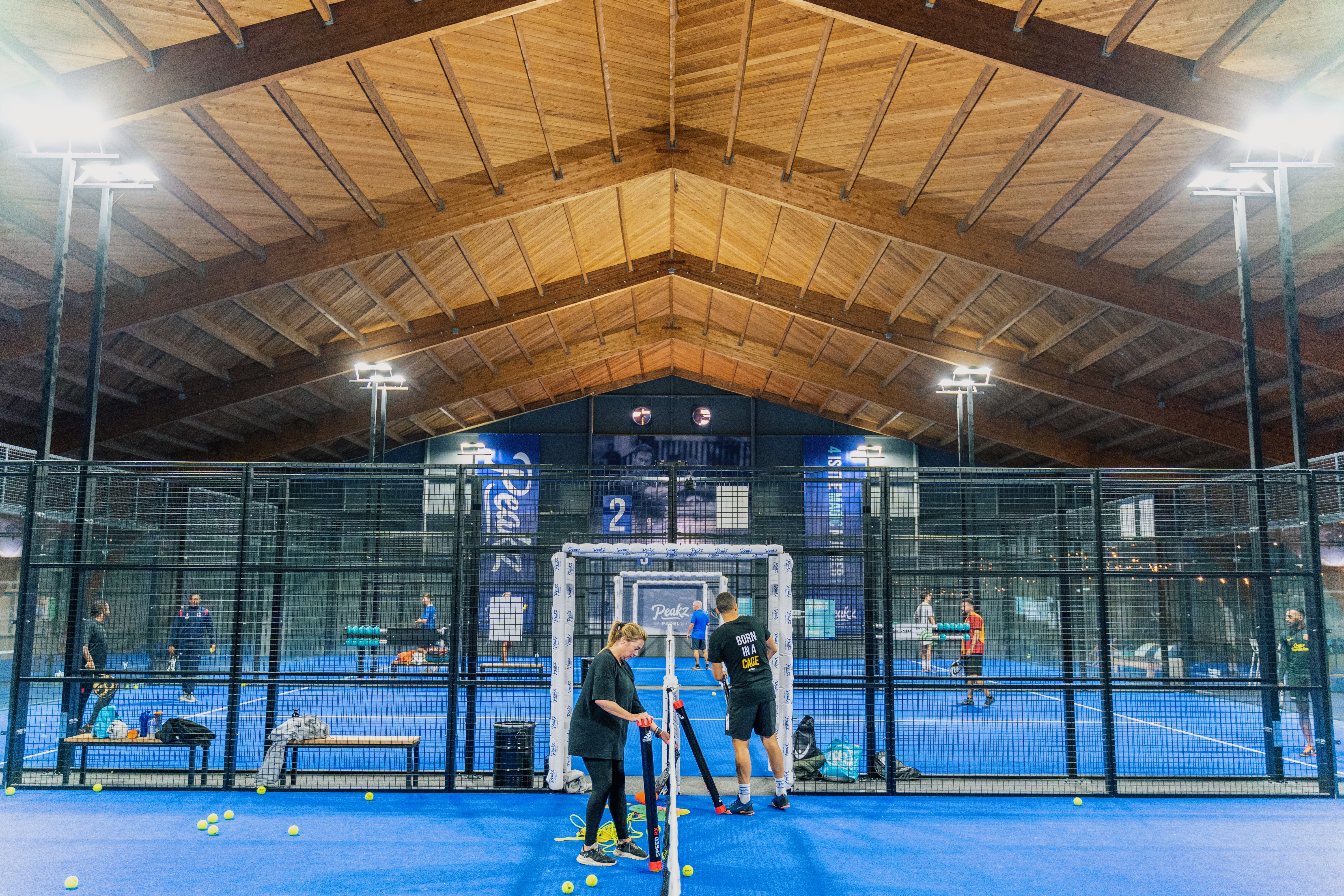 Binnen padellen in Den Haag