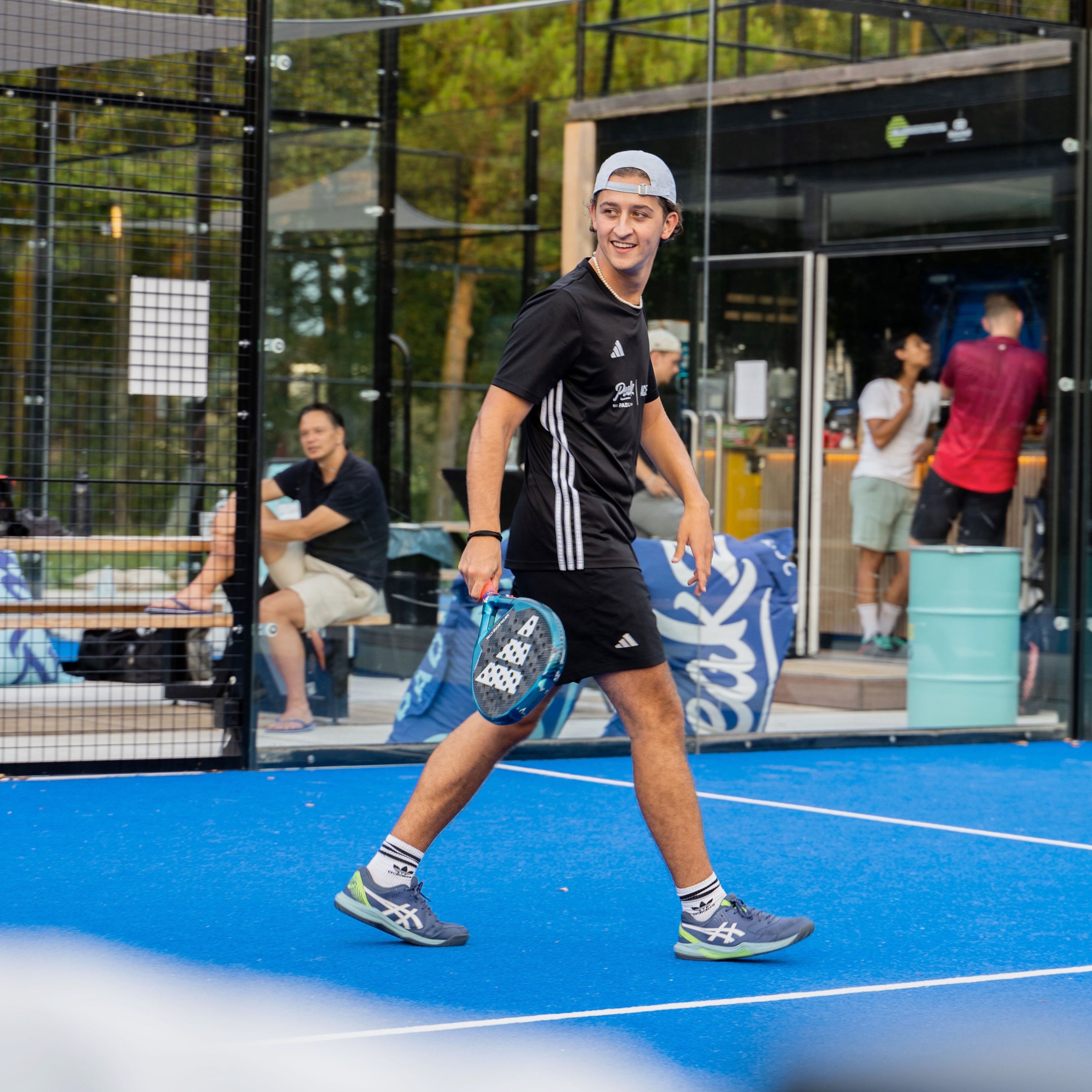 Padellen in Eindhoven bij Peakz Padel HTC