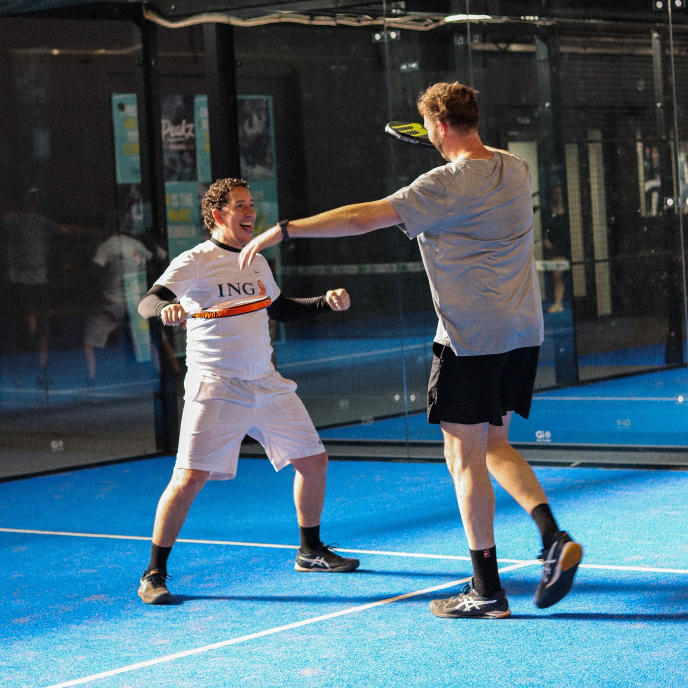 Padel in Groningen bij Peakz Padel
