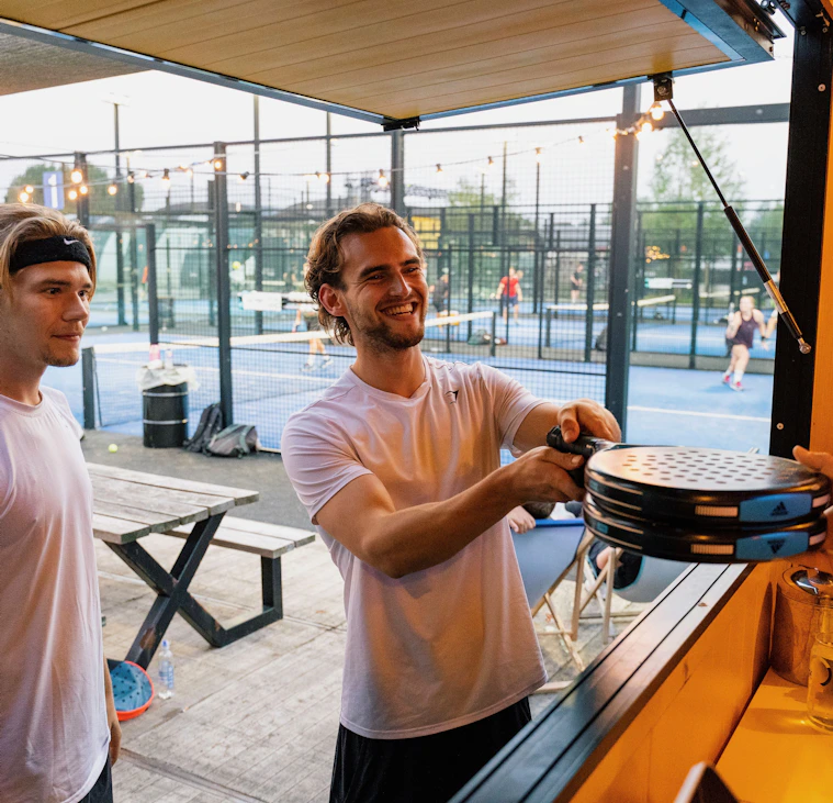 Gratis studenten rackets in Groningen Gratis studenten rackets in Groningen