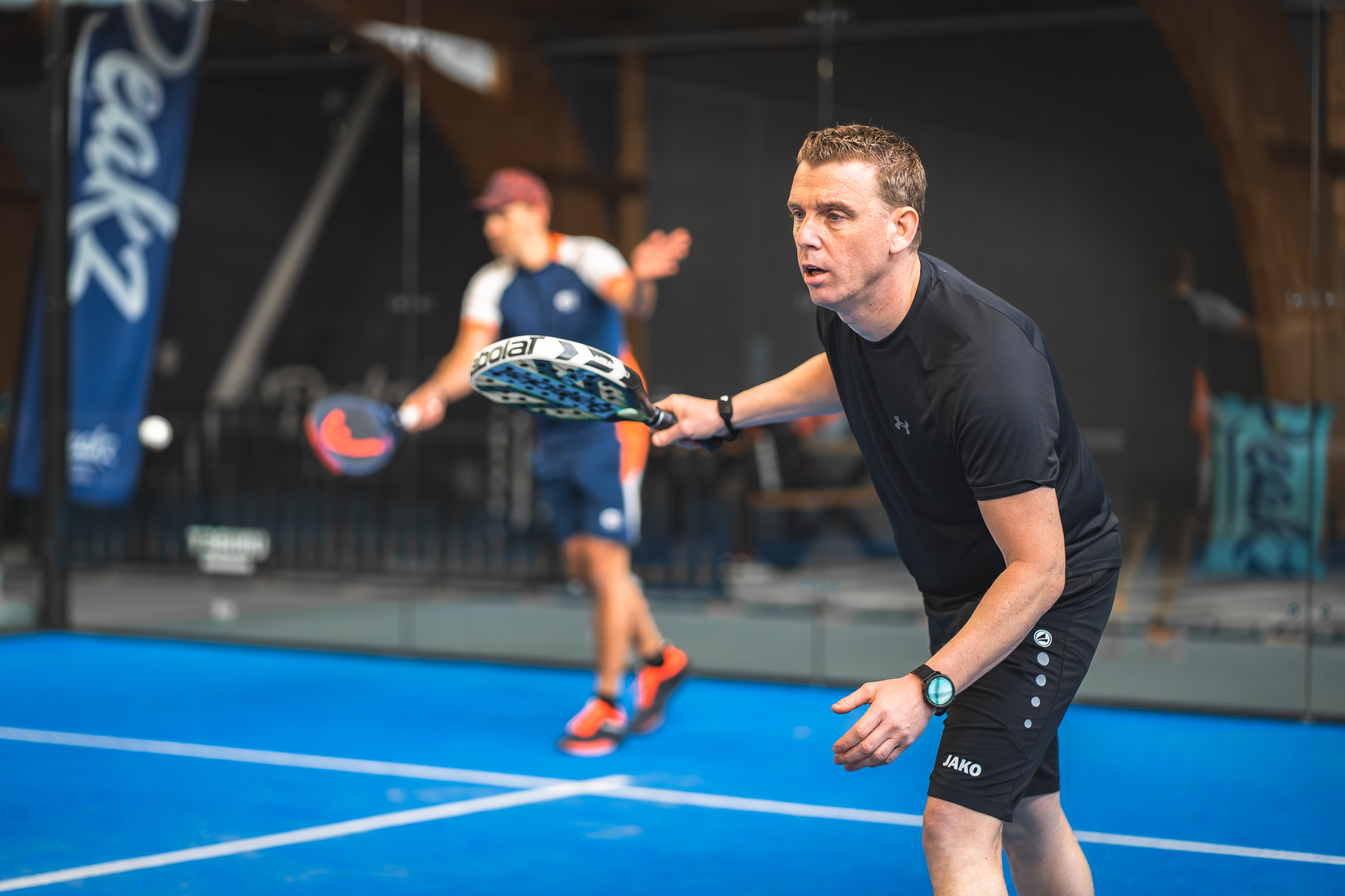 Studenten bij Peakz Padel