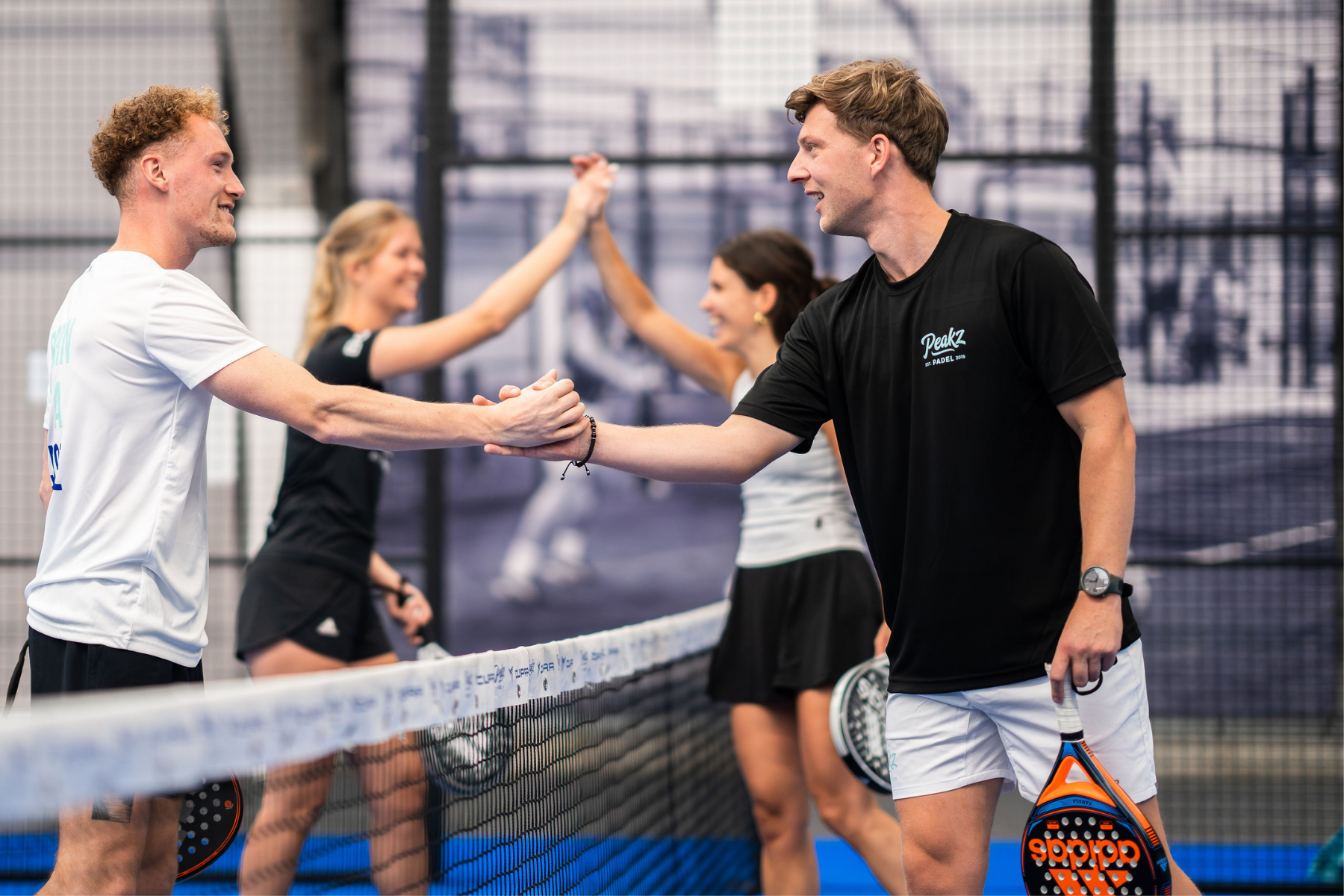 Clinic met daarna toernooi bij Peakz Padel event
