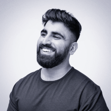Nik  Sharma