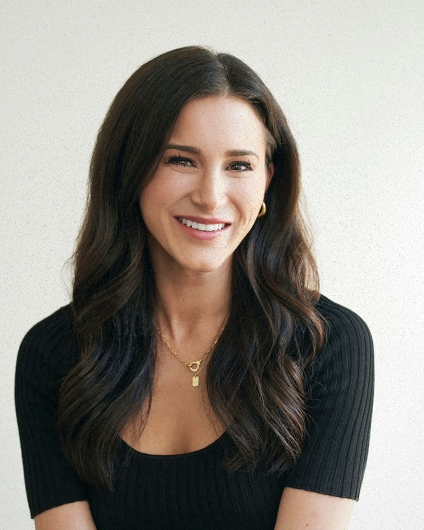 Veronica Pohls headshot