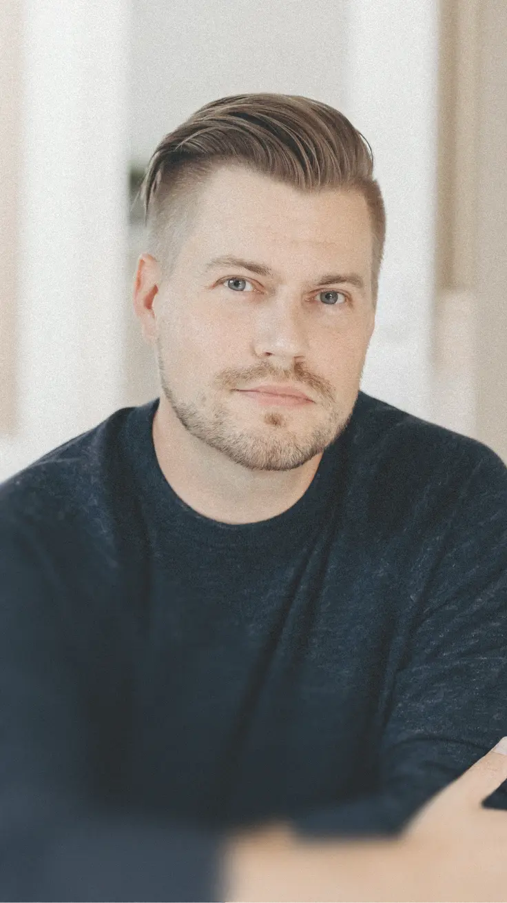 Portrait of a man sitting indoors next to a testimonial about Mercury’s speed and ease of use.