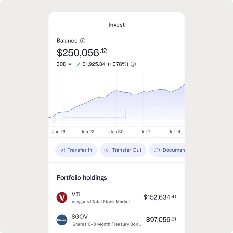 Mercury Invest mobile app screen showing portfolio balance, performance over time, and ETF holdings.
