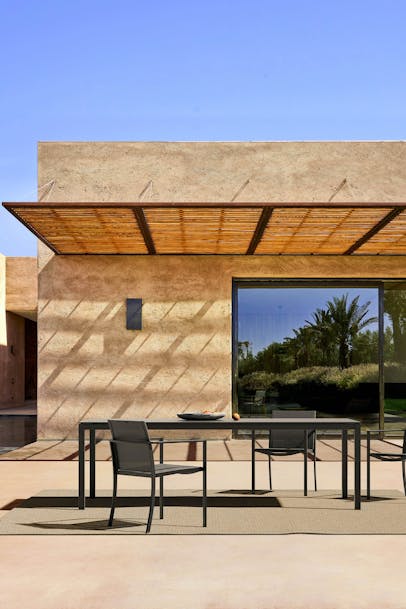 Dining tables | Royal Botania