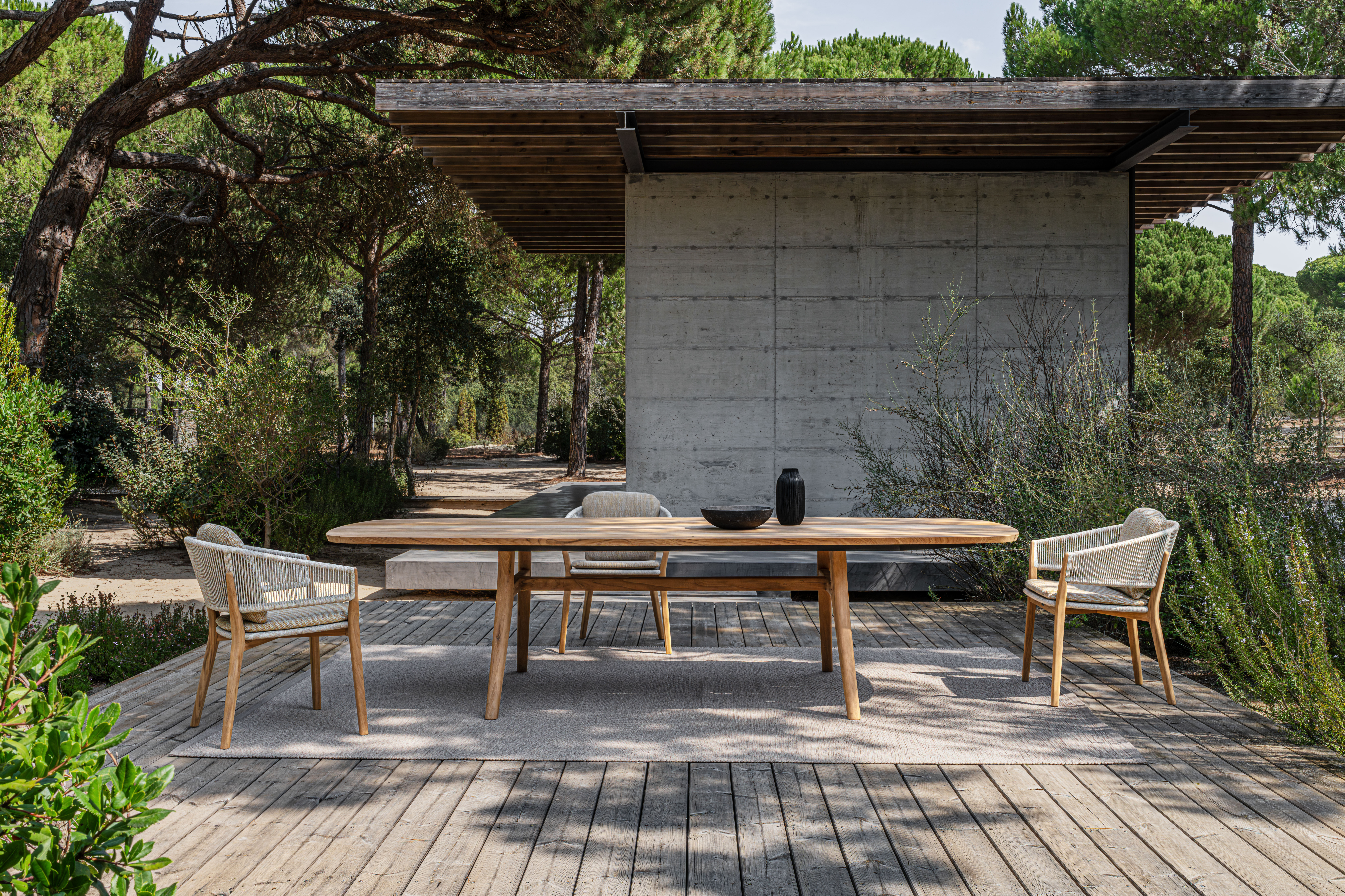 Carés Collection | Premium Teak Outdoor Seating