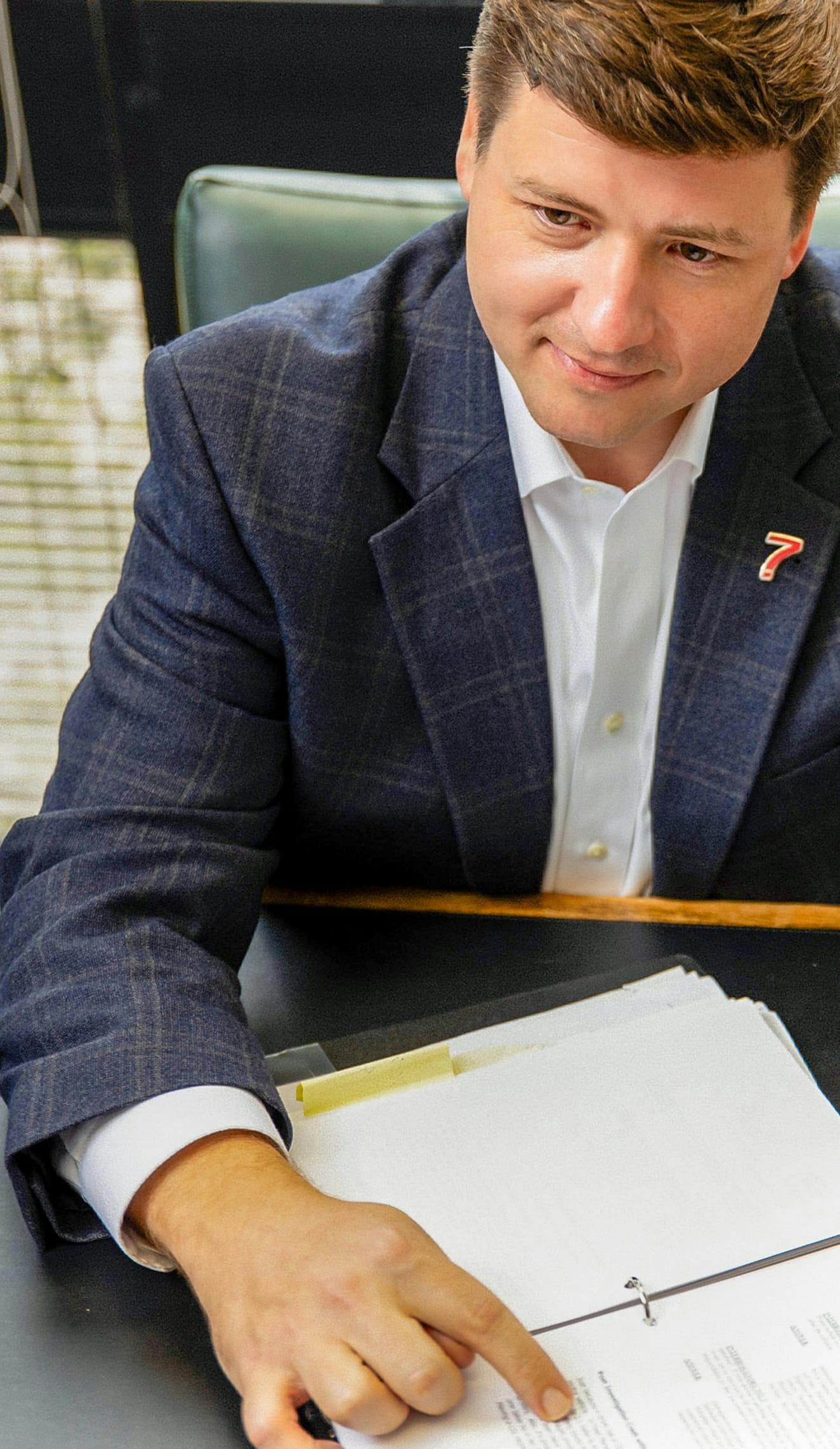 John Roven in consultation