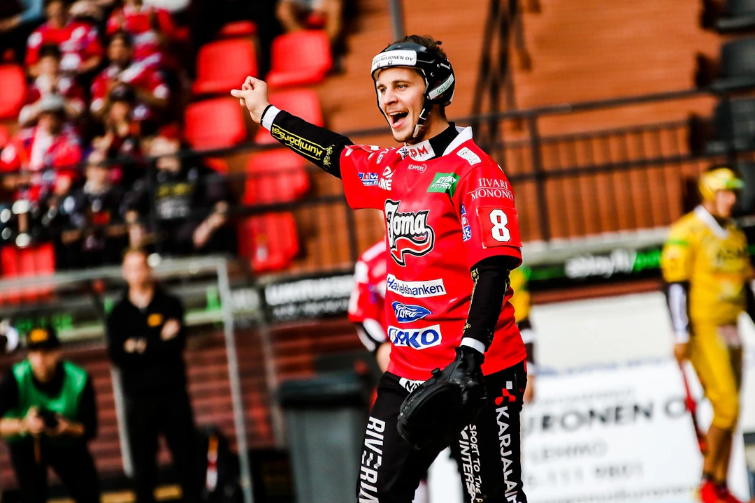 Kolme Itä-Länttä pelannut Iiro Kuosa kuuluu ulkopelaajien ehdottomaan eliittiin miesten Superpesiksessä. Kuva: Joona-Pekka Hirvonen