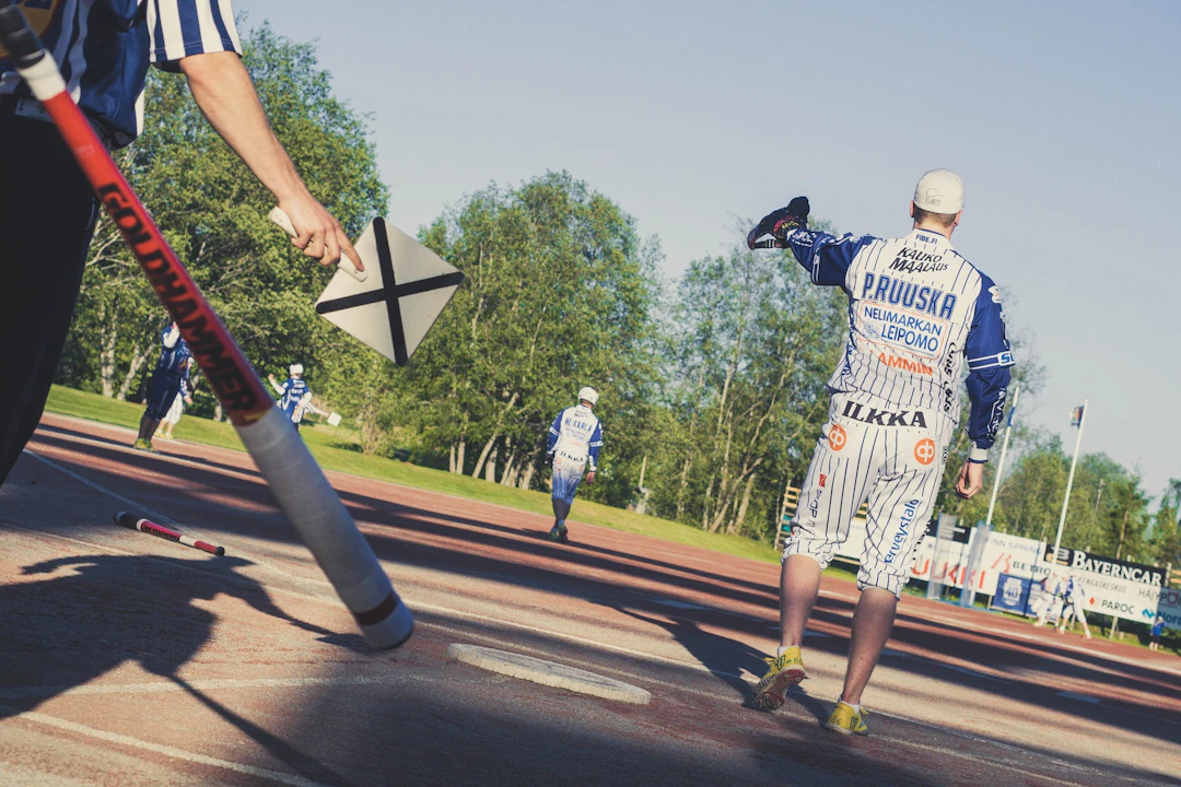Perttu Ruuska, Saarikenttä