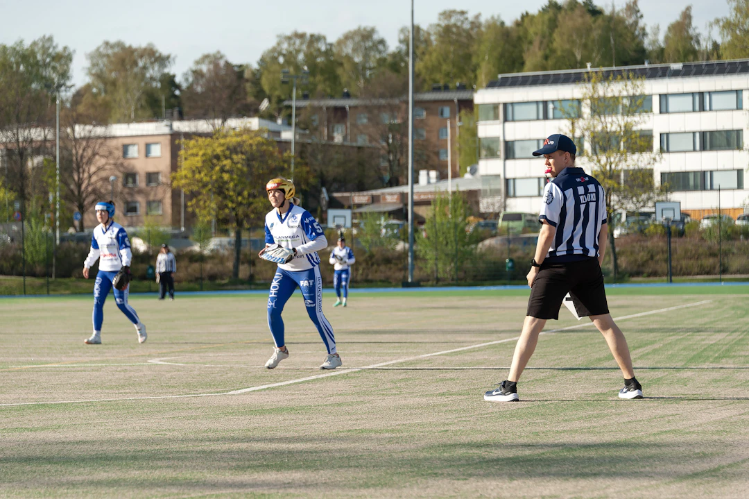 Roihuttarien kotiottelussa tiistaina on ottelutapahtuman teemana tuomaritoiminta. Kuva: Birgit Harinen