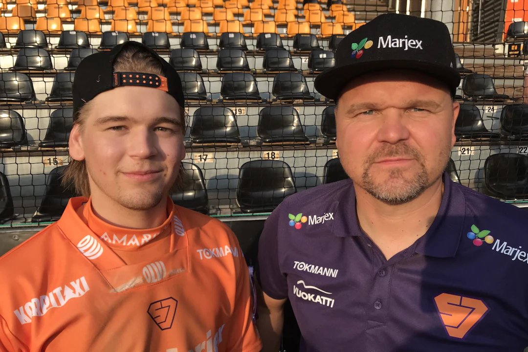 Kalle Kuosmanen ja Mikko Kuosmanen ovat molemmat omien aikakausiensa Itä-Länsi-pesäpalloilijoita.