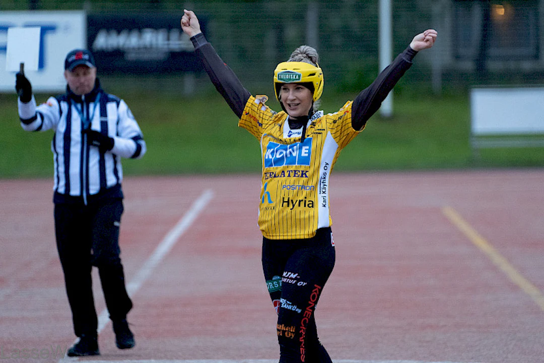 lotta_vahvelainen_1.793x0-is.jpg