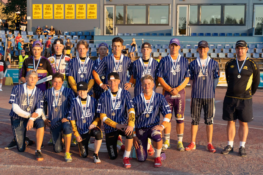Nuorisoleiri-2019-Idän-joukkue-mukana-Heikki-Litmanen-ja-Arttu-Rissanen-Pupesta-c..jpg