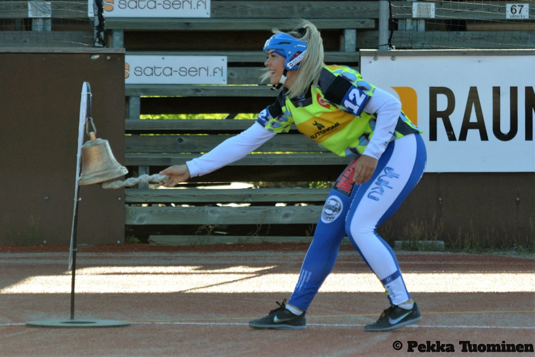 Julia Valtanen, Fera